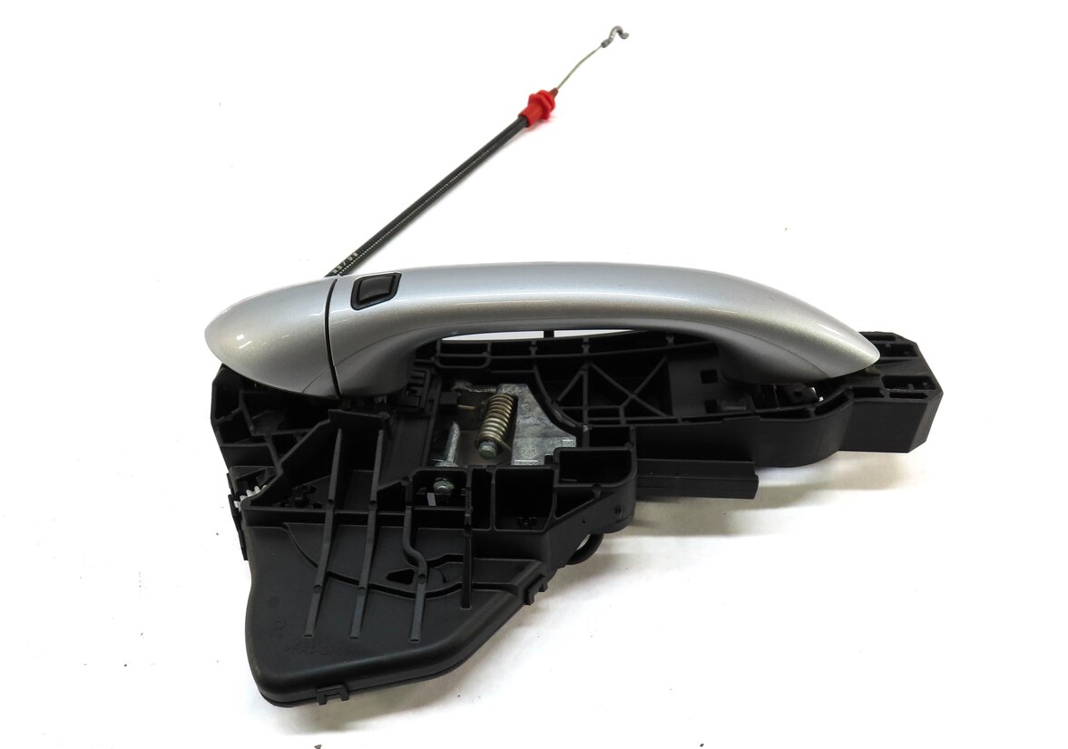 Thumbnail 2: 2009 MERCEDES GL450 (X164) REAR RIGHT EXTERIOR DOOR HANDLE (IRIDIUM SILVER)
