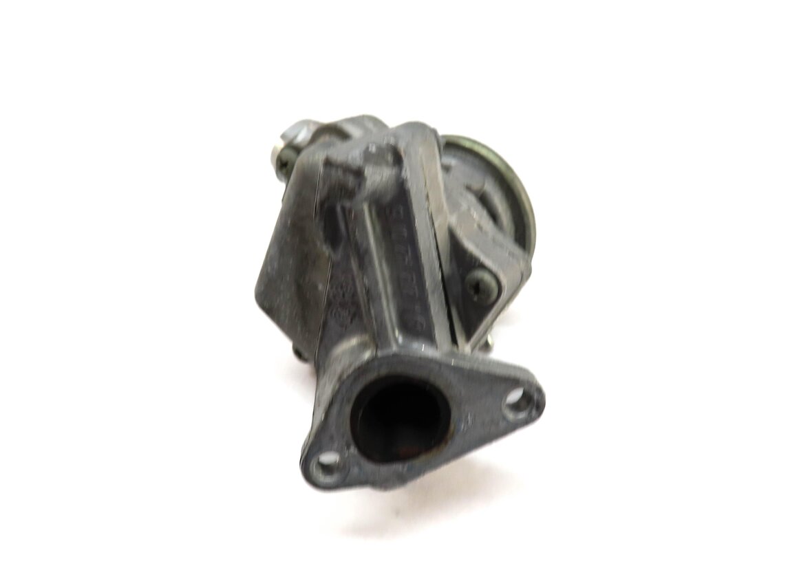 Thumbnail 4: 2009 MERCEDES GL450 X164 4.6L (273.923) ENGINE LEFT DRIVER SIDE AIR CHECK VALVE