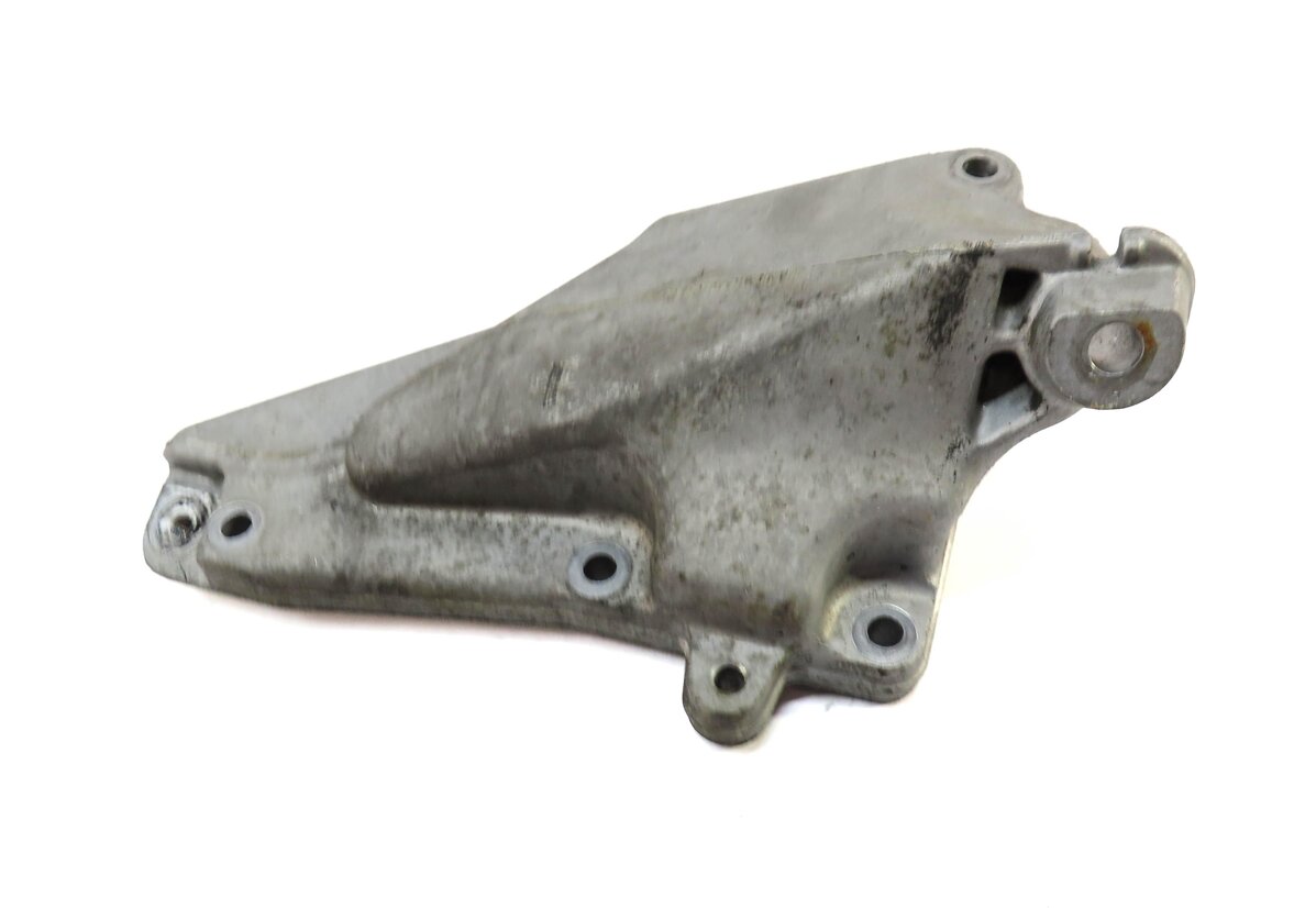 Thumbnail 5: 2009 MERCEDES GL450 X164 4.6L (273.923) ENGINE LEFT & RIGHT MOTOR MOUNT BRACKET