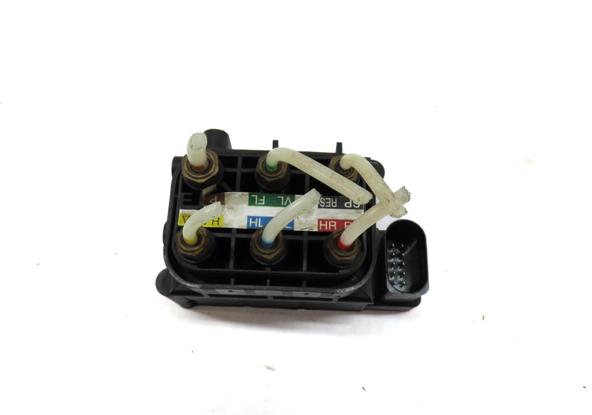Thumbnail 2: 2009 MERCEDES GL450 (X164) AIR SUSPENSION AIR TRANSFER VALVE BLOCK 2513200058