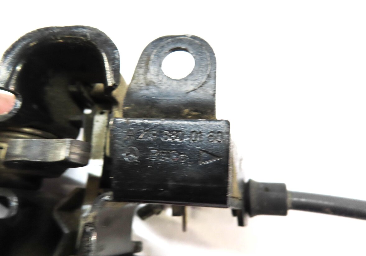 Thumbnail 8: 2009 MERCEDES GL450 (X164) LOWER HOOD LEFT & RIGHT HOOD LATCH SET 2 w/ CABLE