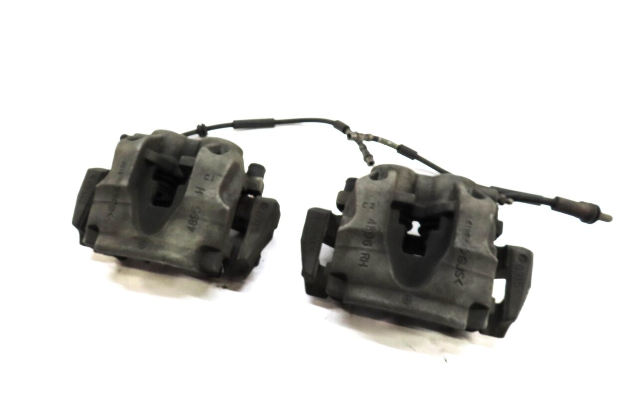 Thumbnail 1: 2012-2019 MERCEDES GL350 GL450 GLS350 ML350 (W166 X166) FRONT BRAKE CALIPER SET