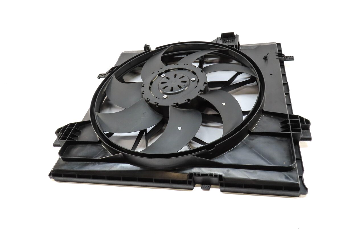 Thumbnail 2: 13-19 MERCEDES GL GLE GLS ML (W166 X166) 600w RADIATOR COOLING FAN (TOW PACKAGE)