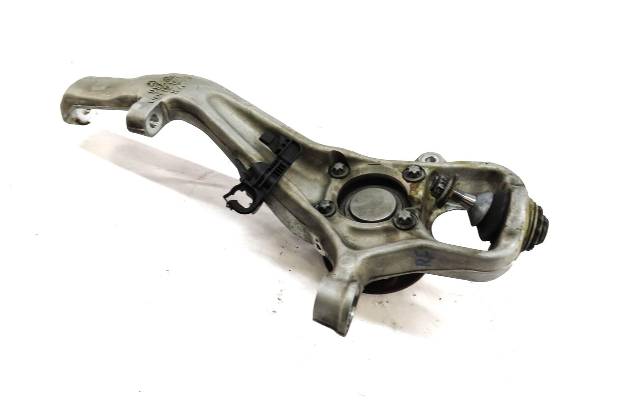 12-19 MERCEDES GL GLE GLS ML (W166 X166) FRONT RIGHT PASSENGER SPINDLE KNUCKLE