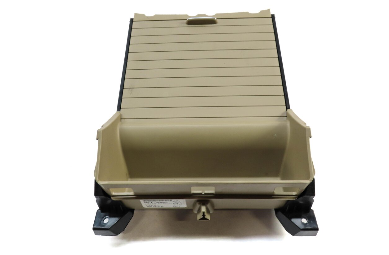 Thumbnail 3: 2014 MERCEDES ML350 (W166) FRONT CENTER CONSOLE CUP HOLDER COMPARTMENT (BEIGE)