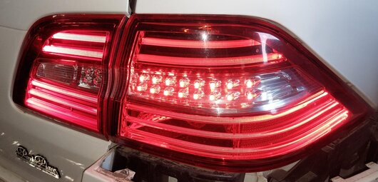 Thumbnail 2: 12-15 MERCEDES ML-CLASS (W166) REAR RIGHT PASSENGER LED TAILLIGHT BRAKE LIGHT