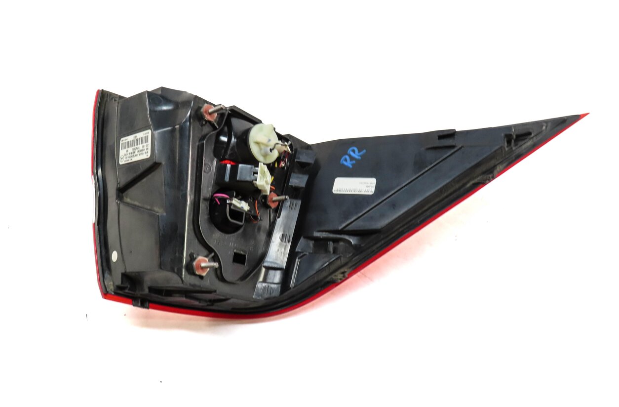 Thumbnail 4: 12-15 MERCEDES ML-CLASS (W166) REAR RIGHT PASSENGER LED TAILLIGHT BRAKE LIGHT