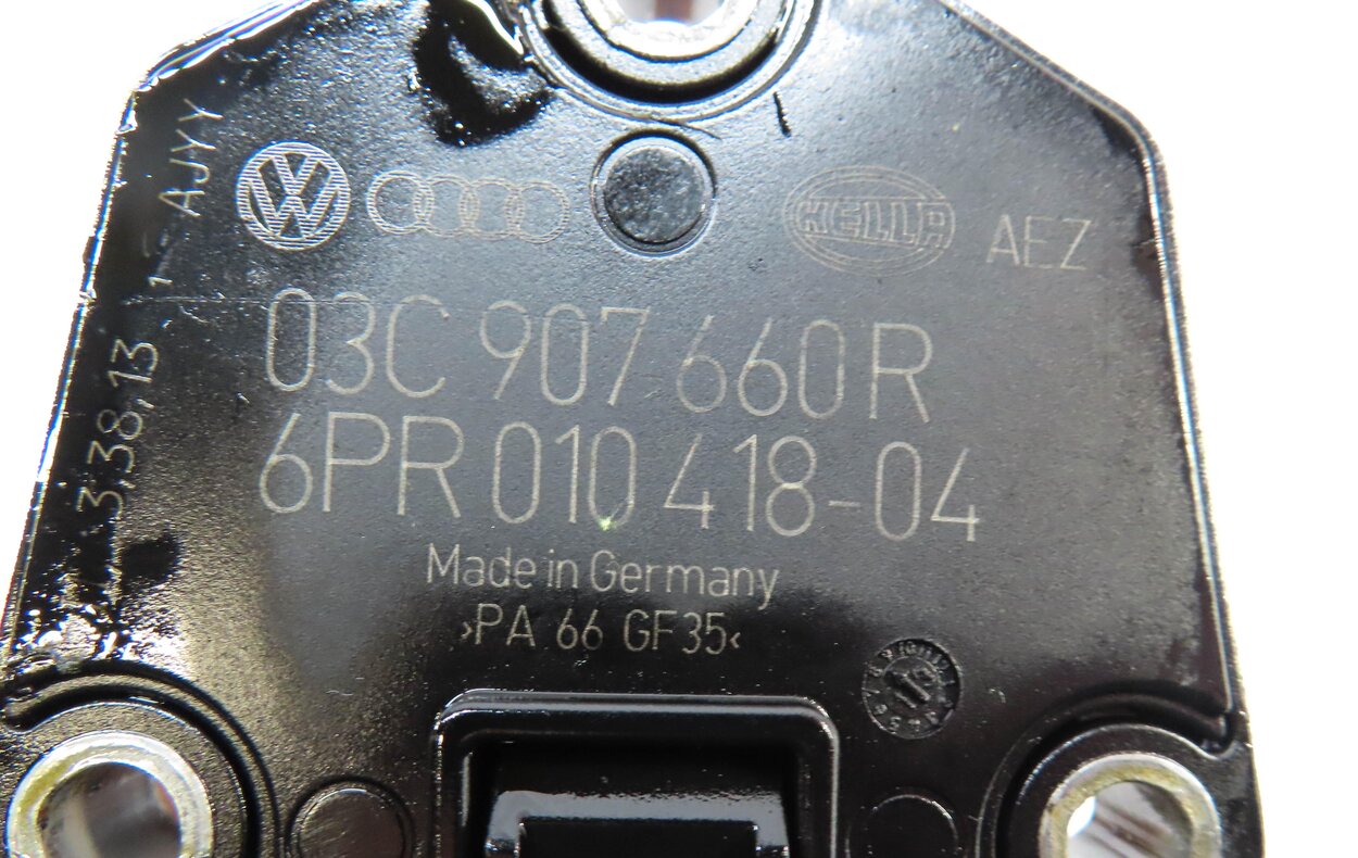 Thumbnail 4: 2014 AUDI A8 (D4 4H) 3.0L CTUB SUPERCHARGED ENGINE OIL LEVEL SENSOR SENDER