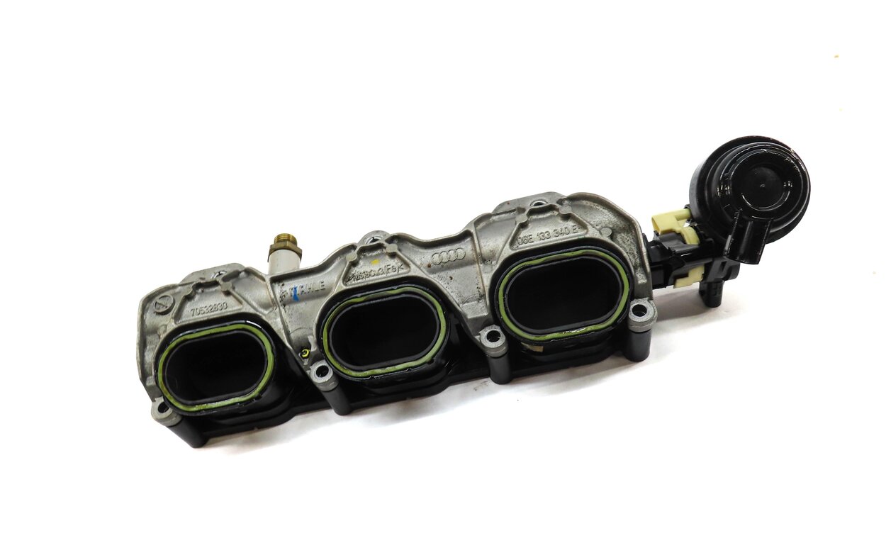 Thumbnail 2: 2014 AUDI A8 (D4 4H) 3.0L CTUB ENGINE RIGHT INTAKE MANIFOLD DIFFUSER w/ RAIL