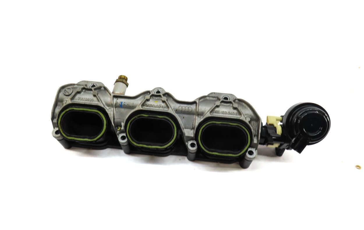 Thumbnail 3: 2014 AUDI A8 (D4 4H) 3.0L CTUB ENGINE RIGHT INTAKE MANIFOLD DIFFUSER w/ RAIL