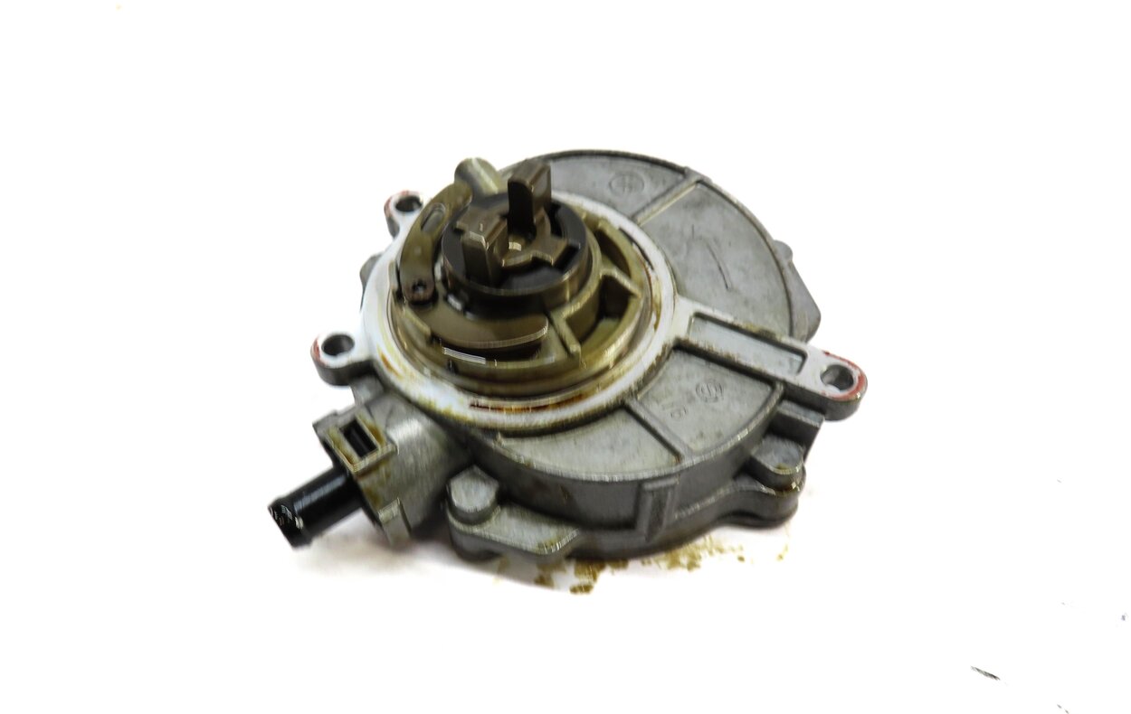 14-19 AUDI A6 A7 A8 Q7 (C7 D4 4M) 3.0L SUPERCHARGED ENGINE BRAKE VACUUM PUMP
