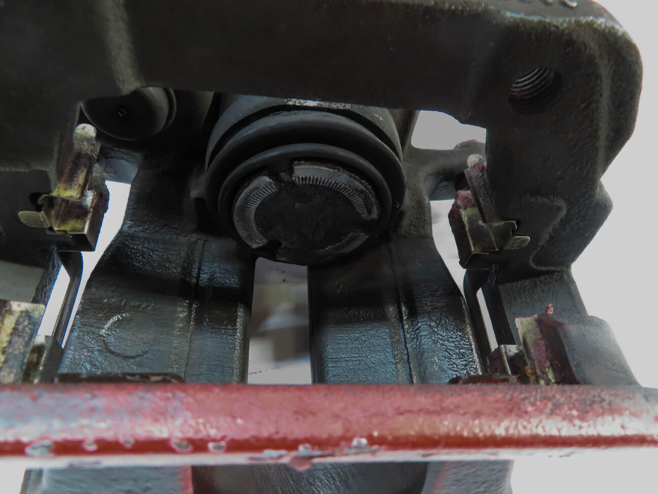 Thumbnail 6: 11-14 AUDI A8 (D4 4H) REAR LEFT DRIVER BRAKE CALIPER w/ ACTUATOR (12.992" ROTOR)