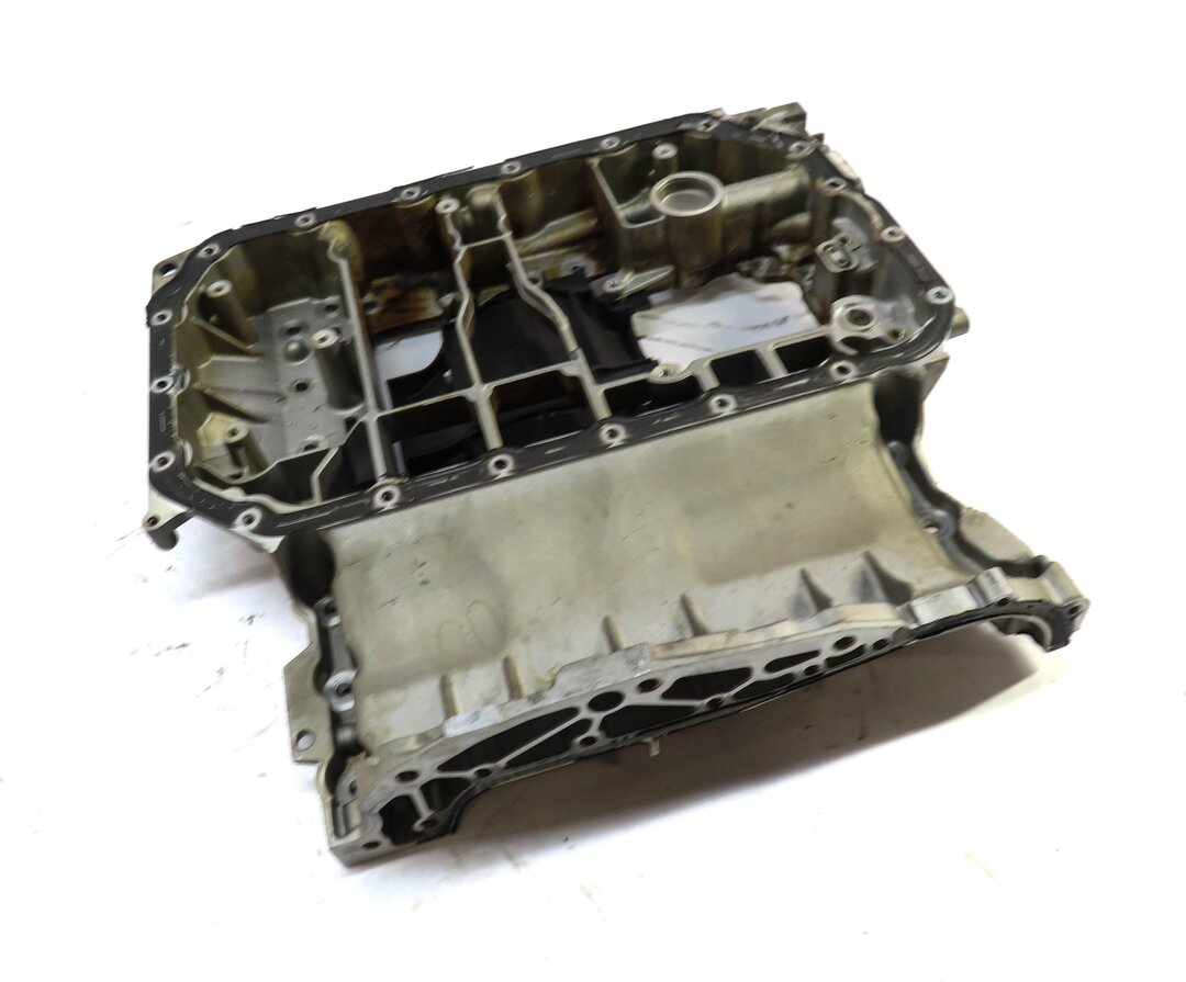 2014 AUDI A8 (D4 4H) 3.0L CTUB SUPERCHARGED ENGINE UPPER OIL PAN CRADLE