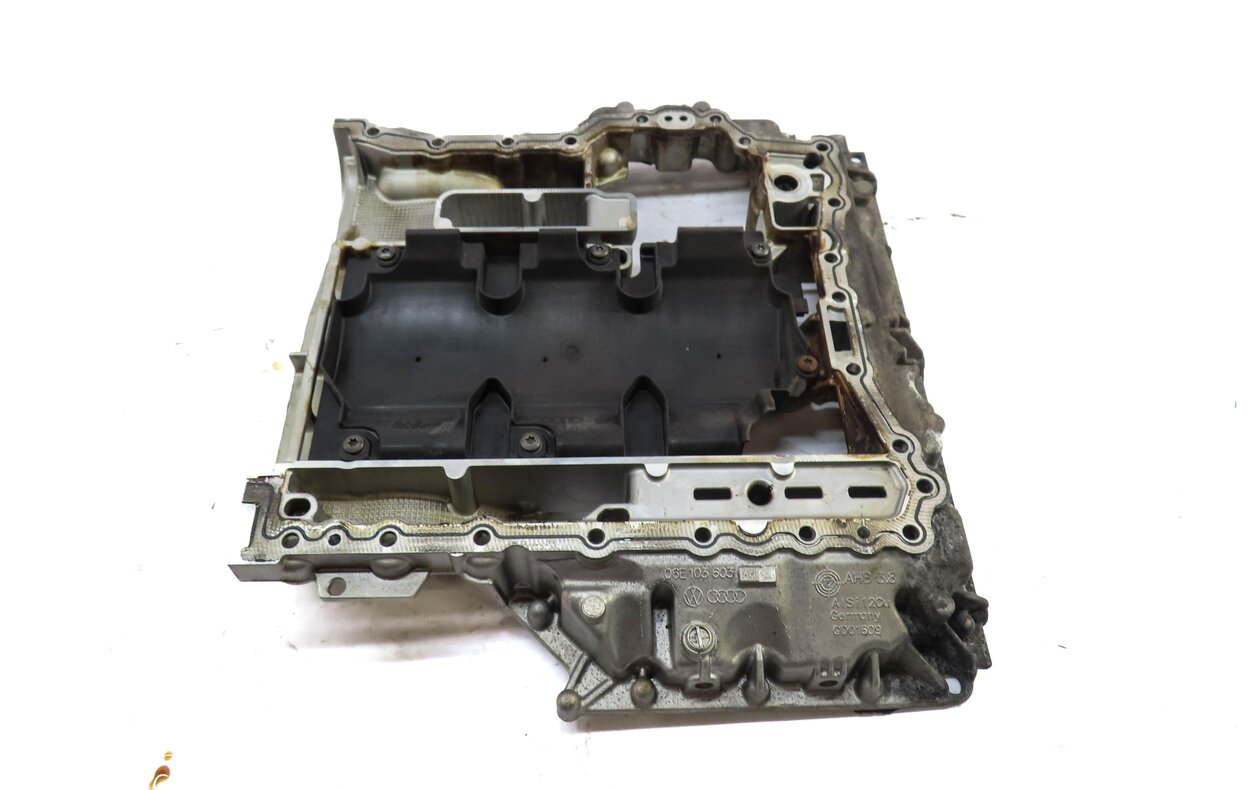 Thumbnail 5: 2014 AUDI A8 (D4 4H) 3.0L CTUB SUPERCHARGED ENGINE UPPER OIL PAN CRADLE