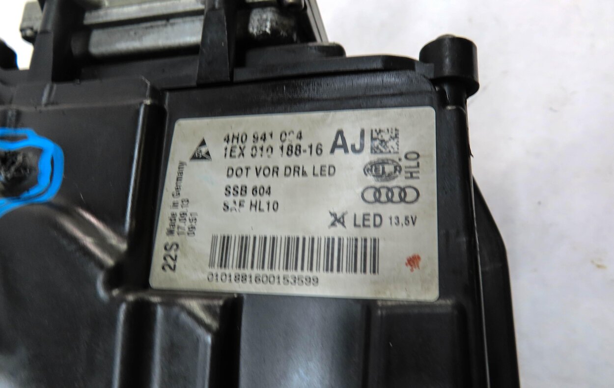 Thumbnail 7: 2011-2014 AUDI A8 (D4 4H) RIGHT PASSENGER DRL LED HEADLIGHT LIGHT LAMP (OPT 8EY)