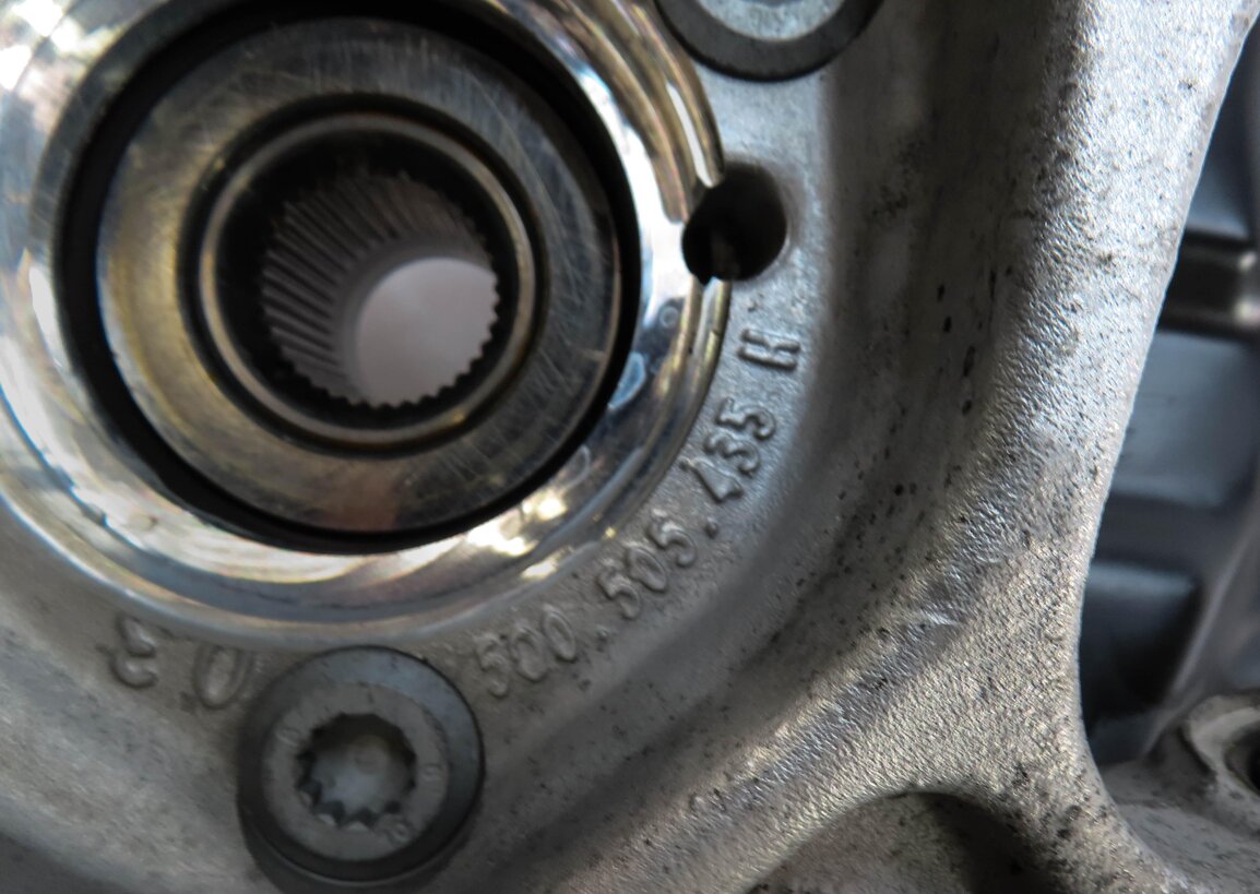 Thumbnail 5: 15-19 VW GOLF / AUDI A3 S3 RS3 (8V) AWD - LEFT REAR SPINDLE KNUCKLE WHEEL HUB
