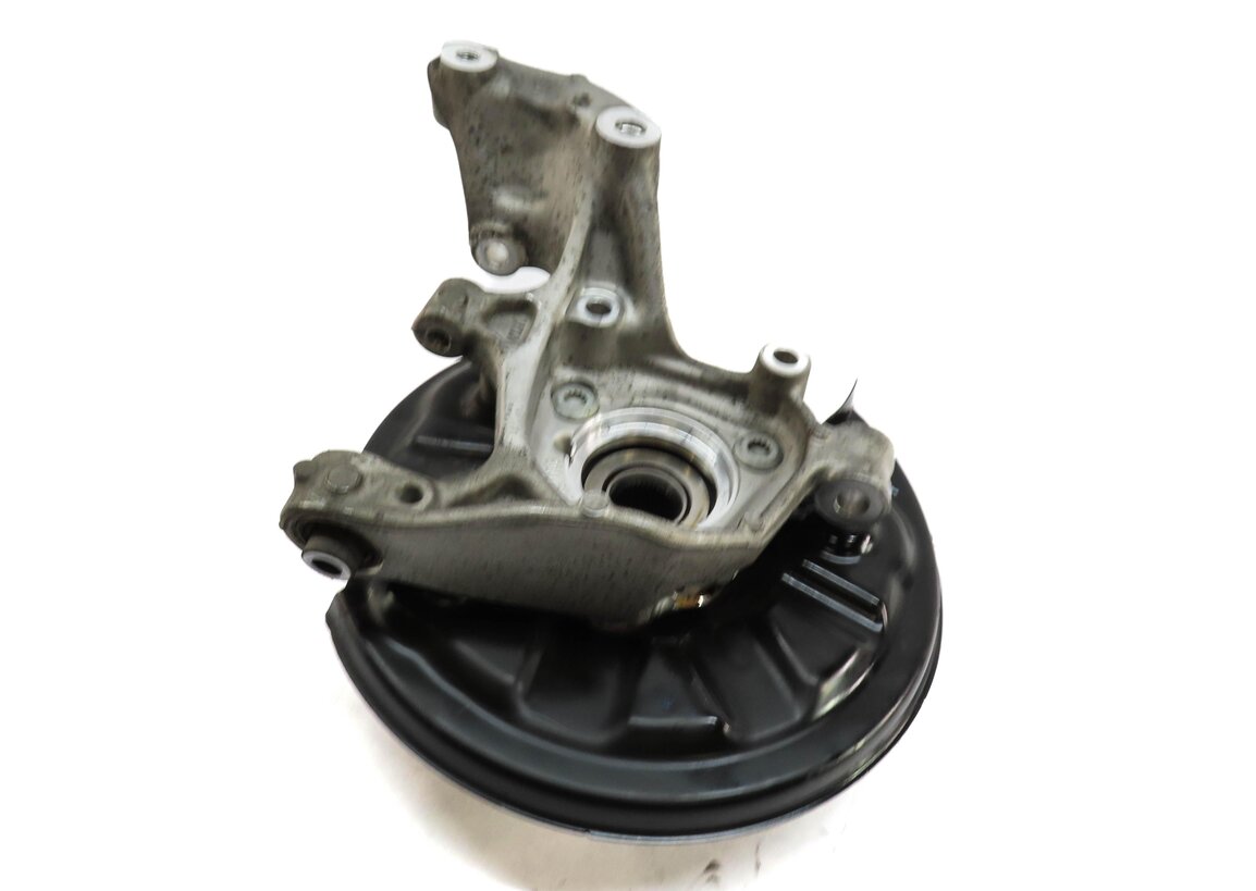 15-19 VW GOLF / AUDI A3 S3 RS3 (8V) AWD - RIGHT REAR SPINDLE KNUCKLE WHEEL HUB