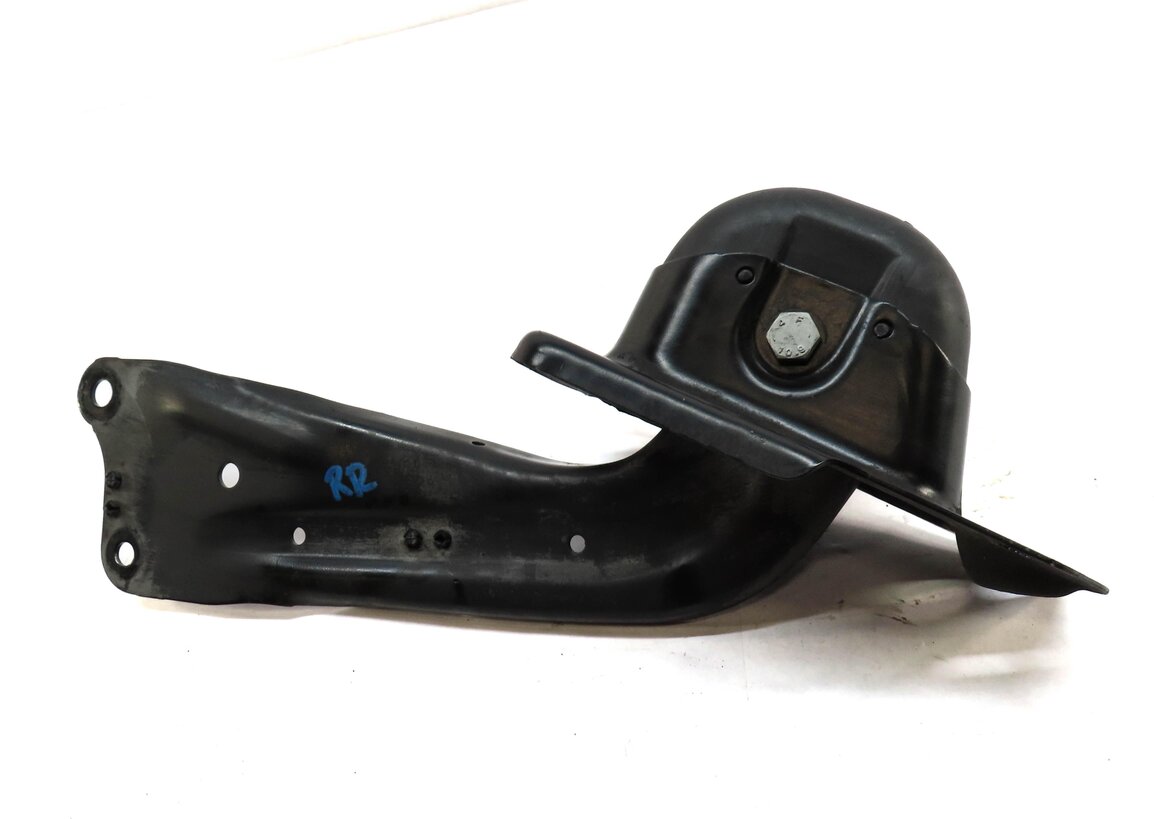 Thumbnail 2: 2015-2019 AUDI VW GOLF / A3 S3 RS3 TT (8V MK3) RIGHT PASSENGER REAR TRAILING ARM