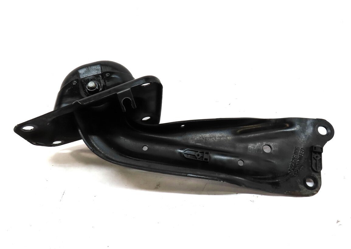 Thumbnail 4: 2015-2019 AUDI VW GOLF / A3 S3 RS3 TT (8V MK3) RIGHT PASSENGER REAR TRAILING ARM