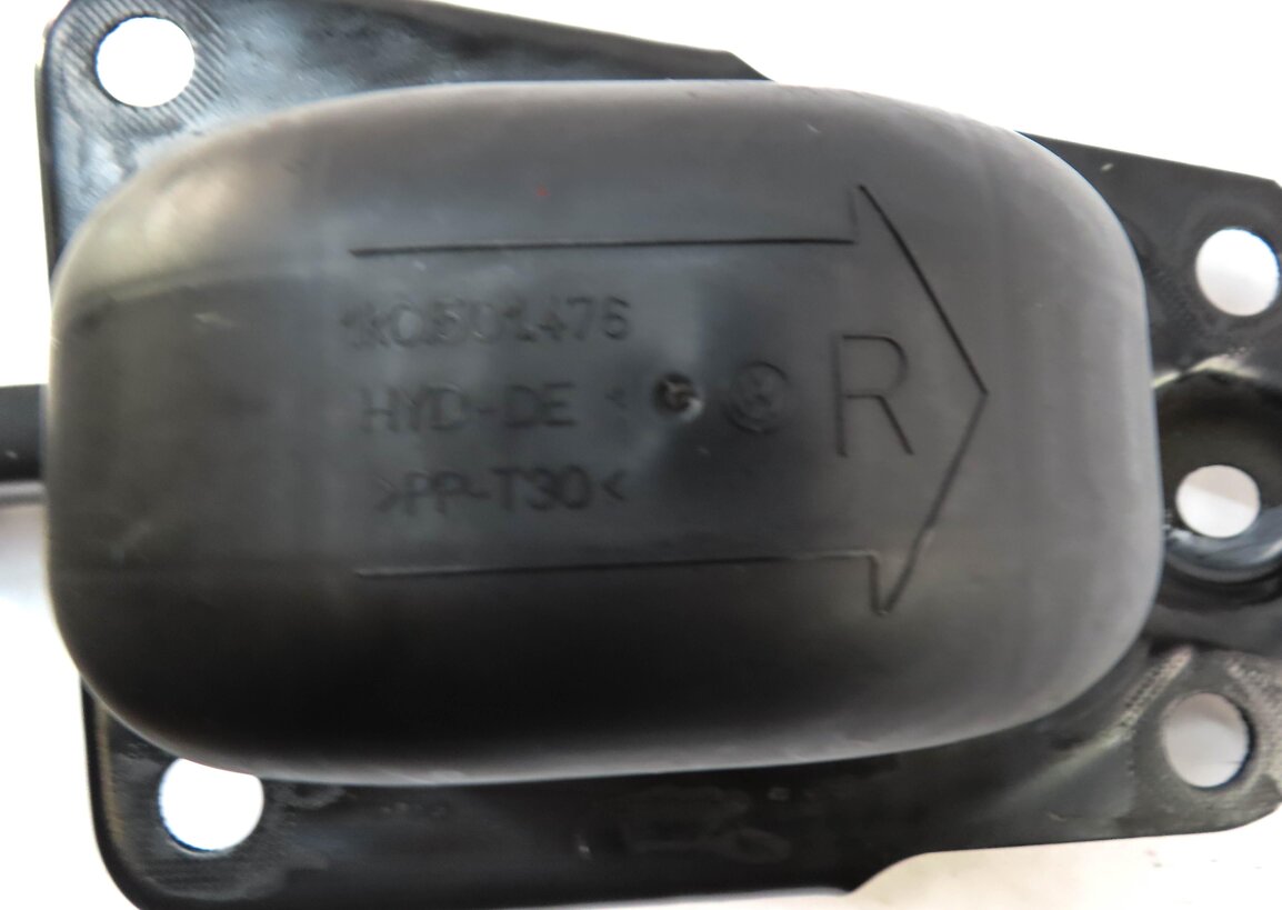 Thumbnail 5: 2015-2019 AUDI VW GOLF / A3 S3 RS3 TT (8V MK3) RIGHT PASSENGER REAR TRAILING ARM