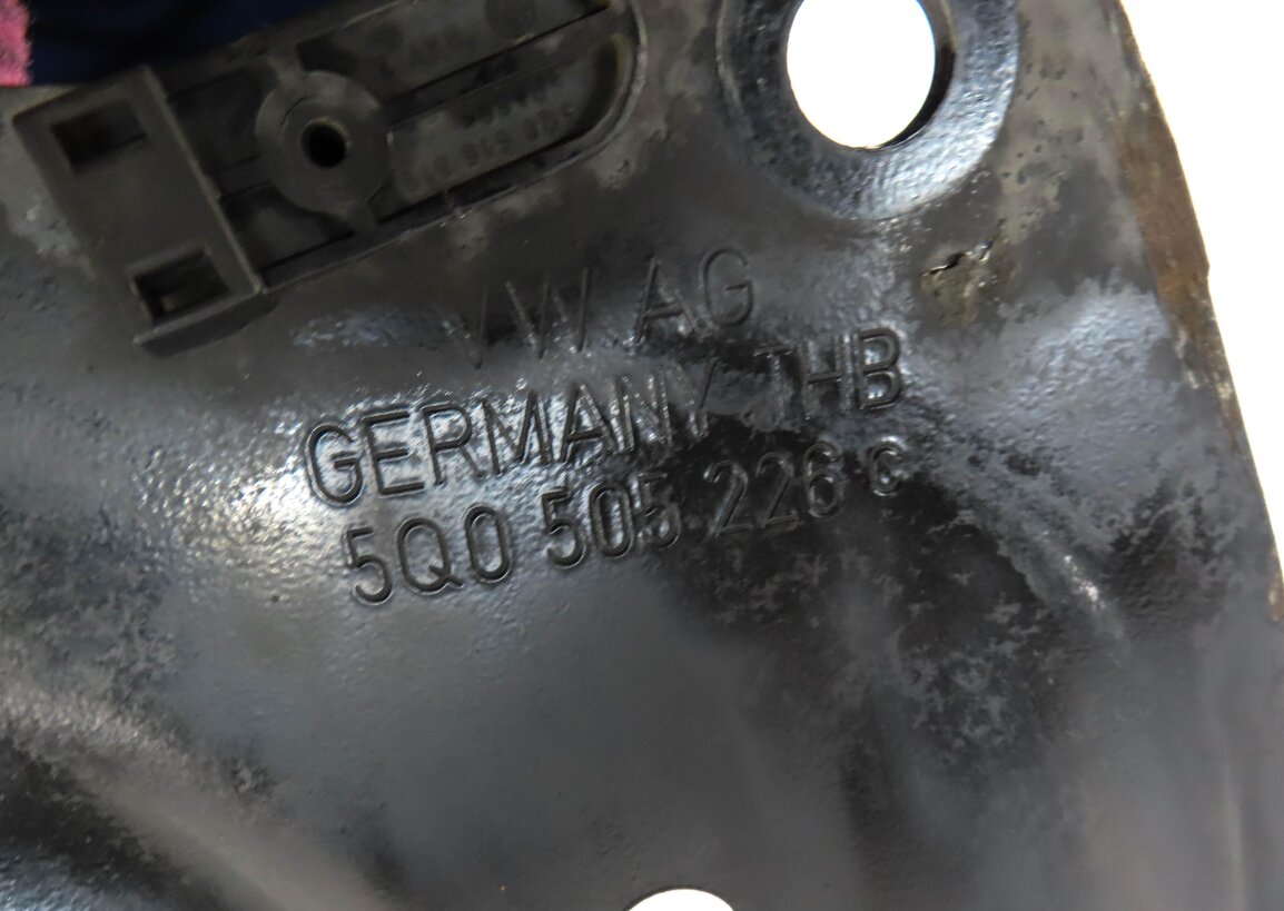 Thumbnail 6: 2015-2019 AUDI VW GOLF / A3 S3 RS3 TT (8V MK3) RIGHT PASSENGER REAR TRAILING ARM