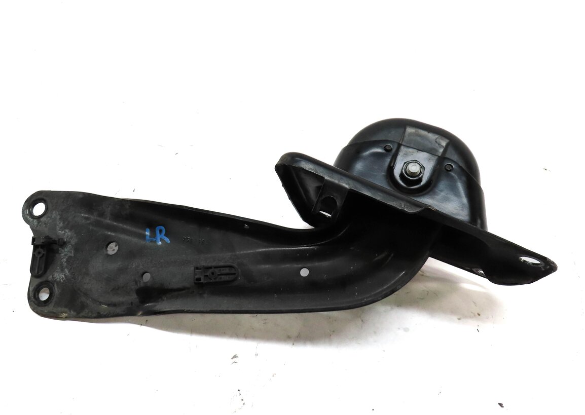 Thumbnail 4: 2015-2019 AUDI VW GOLF / A3 S3 RS3 TT (8V MK3) LEFT DRIVER REAR TRAILING ARM