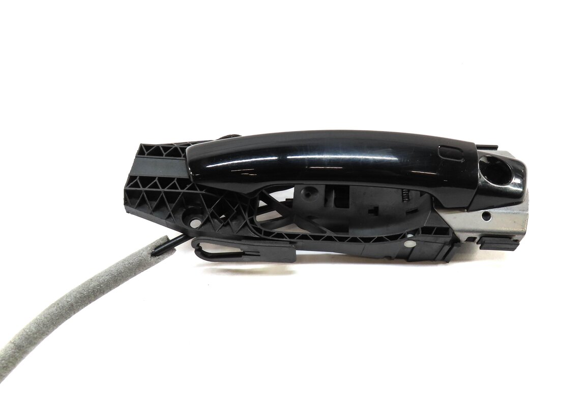 Thumbnail 3: 2015-2018 AUDI TT (MK3) LEFT FRONT DRIVER EXTERIOR DOOR HANDLE (BRILLIANT BLACK)