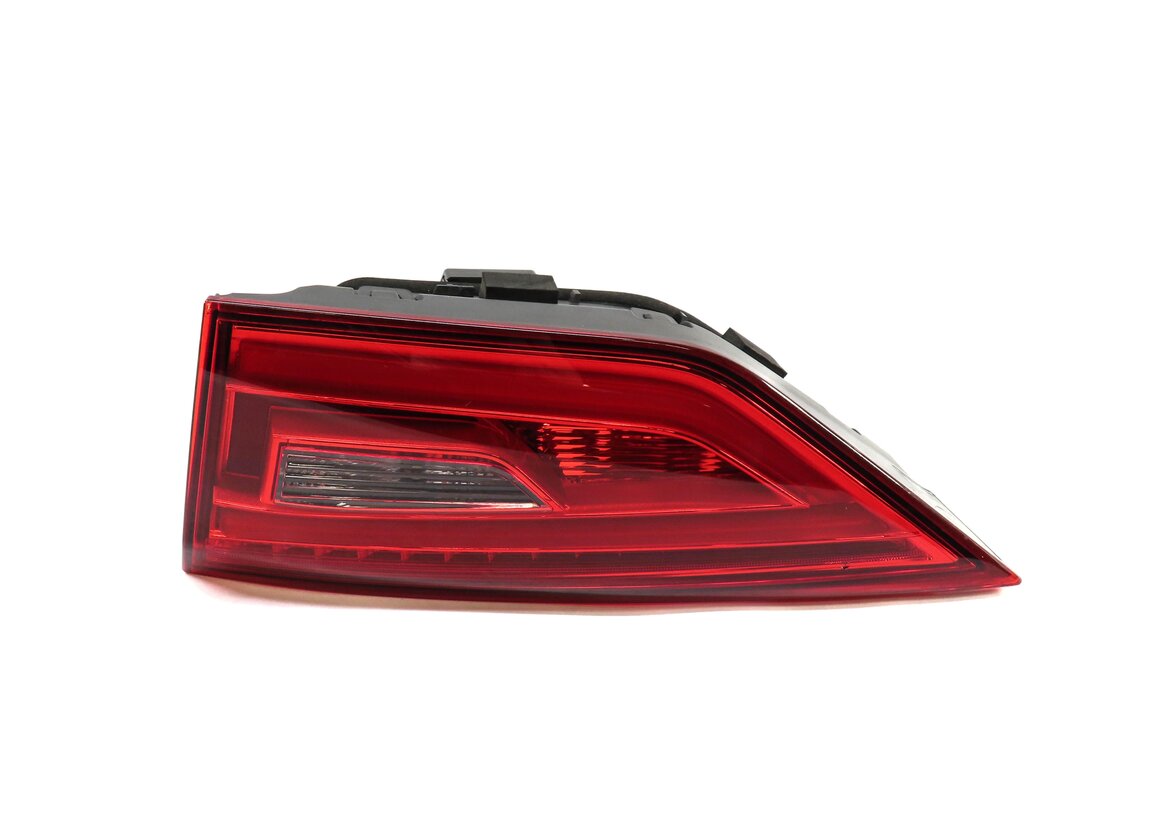 Thumbnail 2: 2015-2016 AUDI A3 S3 (8V) SEDAN CONVERTIBLE RIGHT INNER LED TAILLIGHT LIGHT LAMP