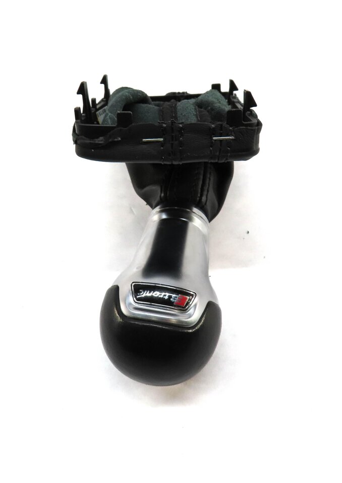 Thumbnail 3: 2015 AUDI A3 (8V) FLOOR SHIFTER LEVER HANDLE & BOOT (BLACK & SILVER STronic)