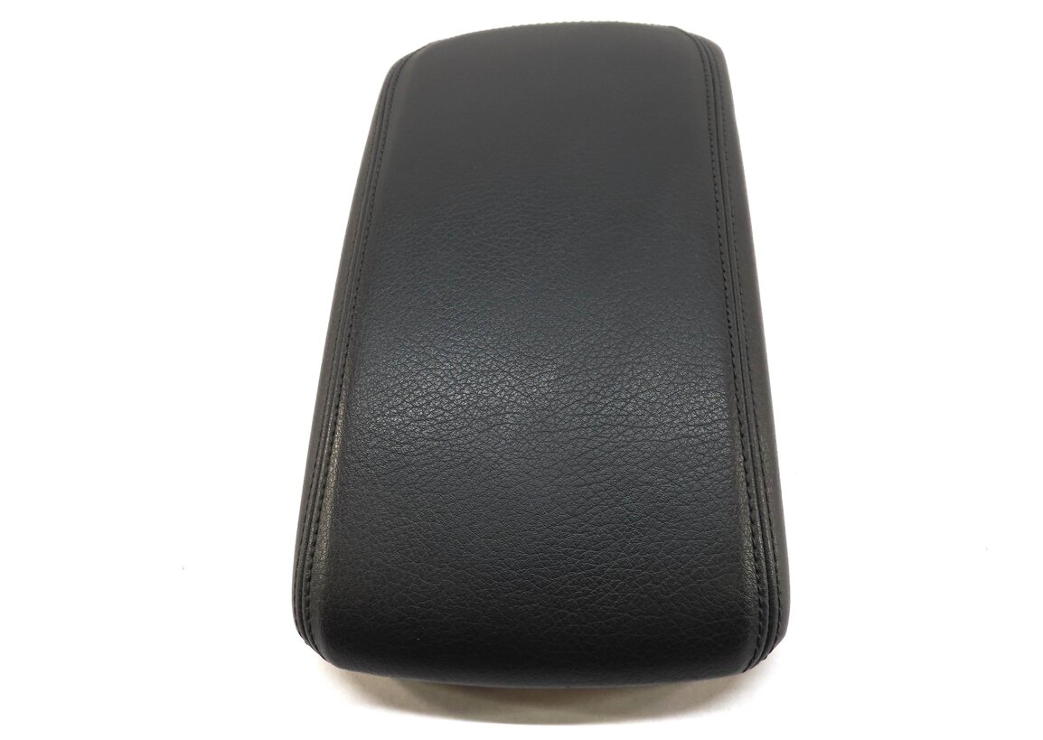 Thumbnail 2: 2015-2018 AUDI A3 S3 (8V 8VF) FRONT CENTER CONSOLE ARMREST LID (BLACK)