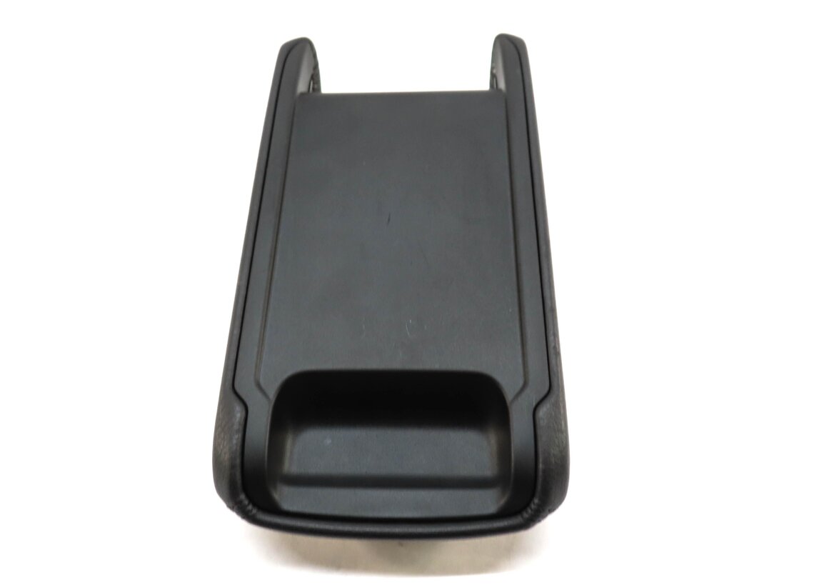 Thumbnail 6: 2015-2018 AUDI A3 S3 (8V 8VF) FRONT CENTER CONSOLE ARMREST LID (BLACK)