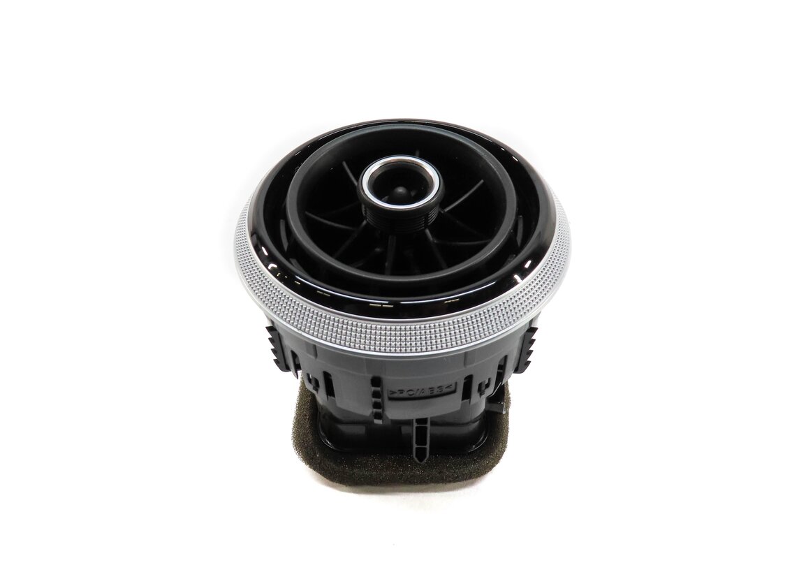 Thumbnail 2: 2015 AUDI A3 8V FRONT DASH HVAC A/C HEATER AIR VENT (BLACK & SILVER) 8V0820901C