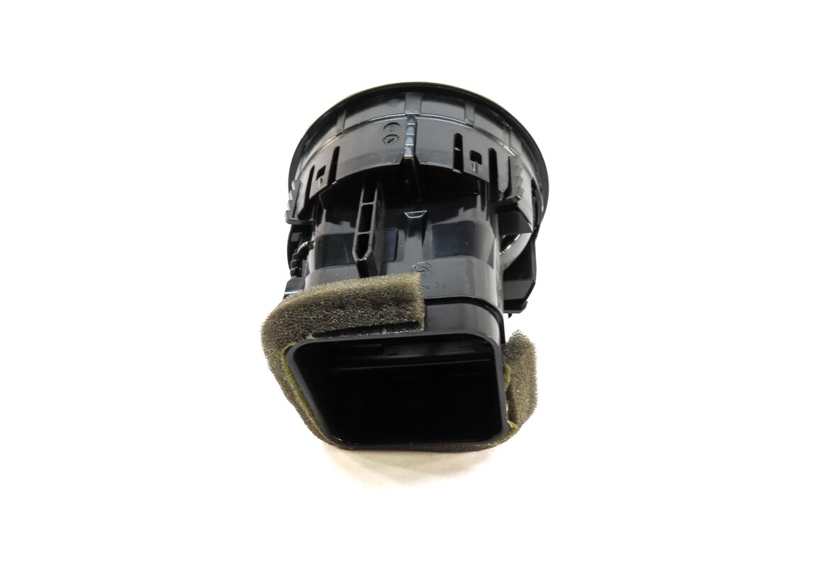 Thumbnail 3: 2015 AUDI A3 8V FRONT DASH HVAC A/C HEATER AIR VENT (BLACK & SILVER) 8V0820901C