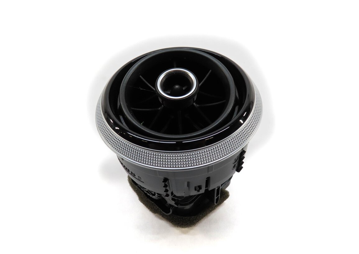 Thumbnail 2: 2015 AUDI A3 8V FRONT DASH HVAC A/C HEATER AIR VENT (BLACK & SILVER) 8V0820901C