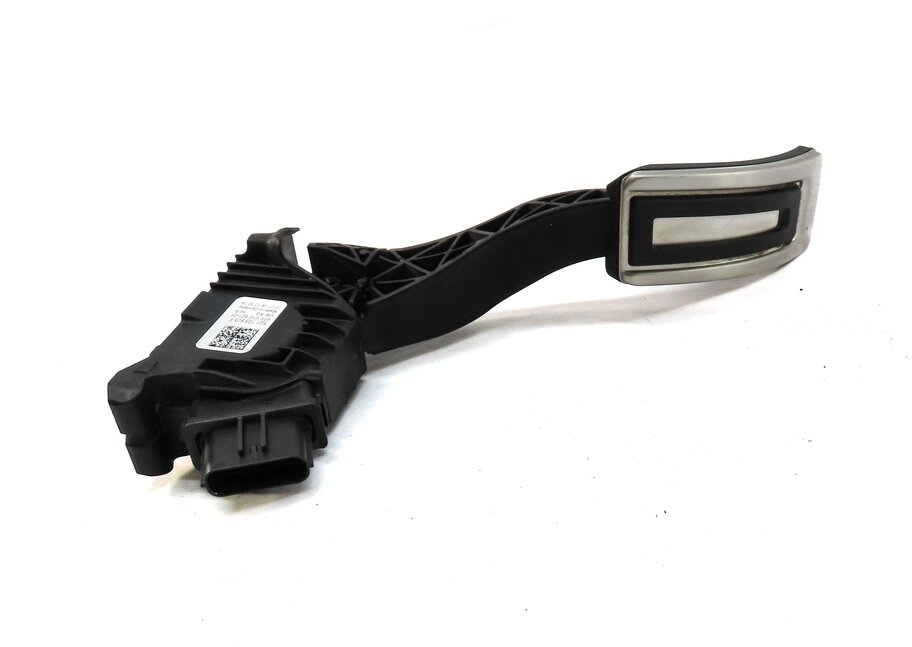 Thumbnail 2: 2015 AUDI A3 (8V) FRONT LEFT ACCELERATOR GAS PEDAL (BLACK & SILVER) 5Q1723503F