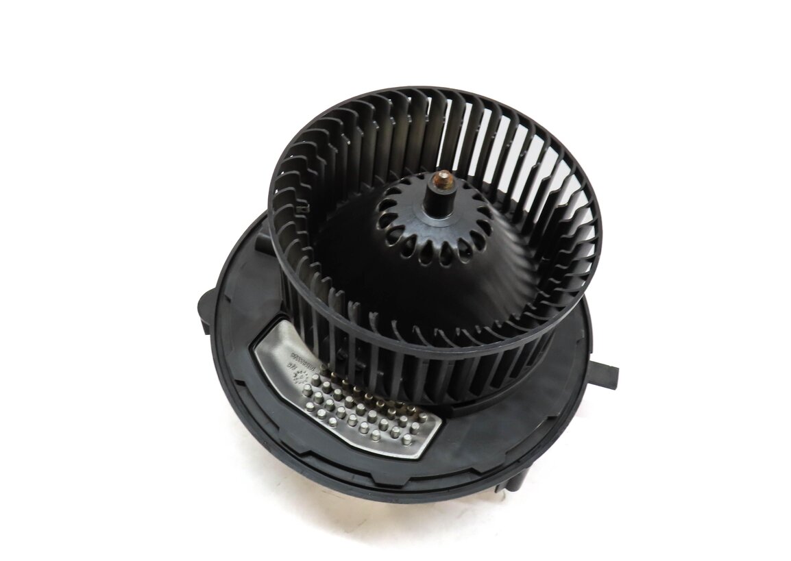2015-2018 VW GOLF GTI / AUDI A3 S3 RS3 (8V) FRONT HEATER A/C BLOWER FAN MOTOR