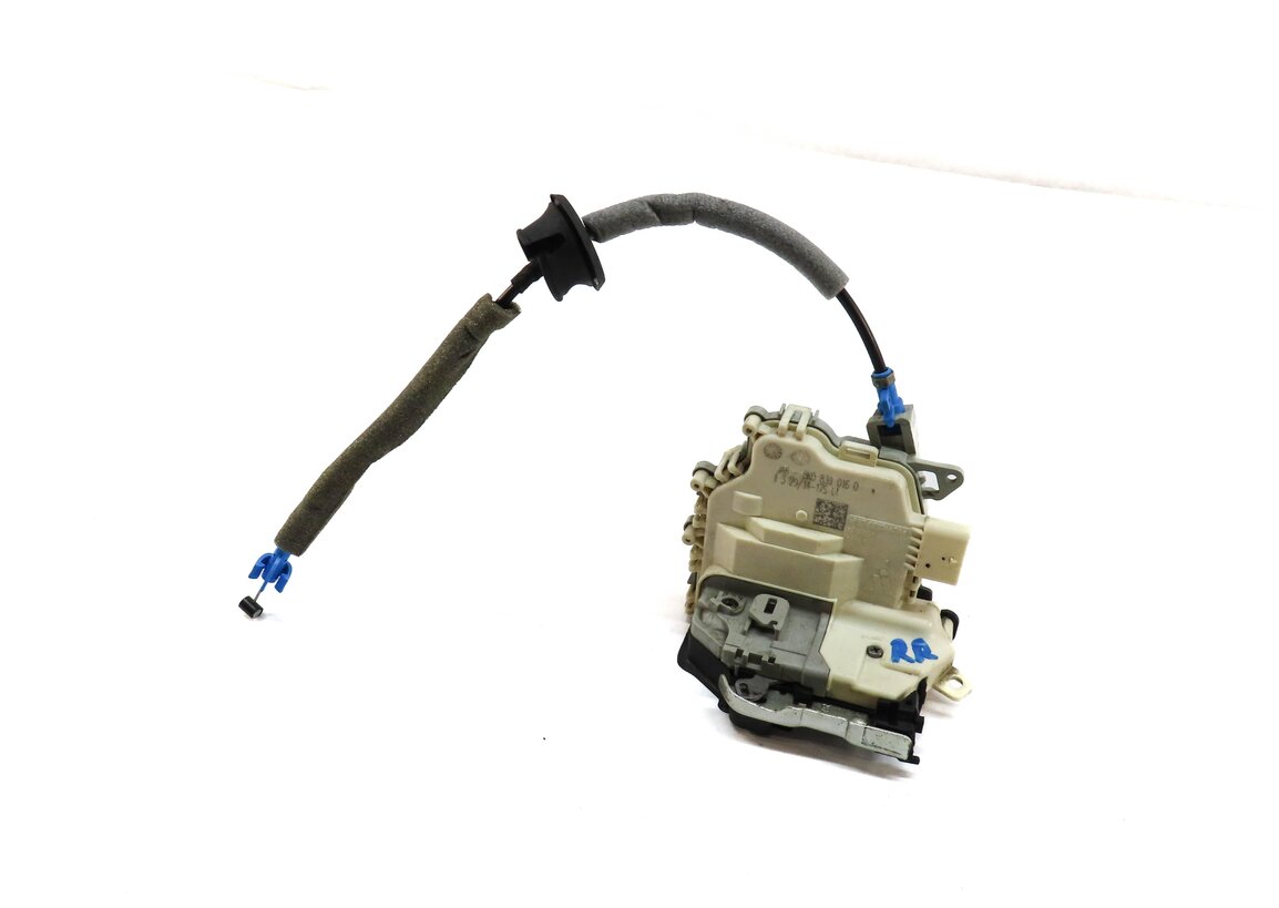 10-18 AUDI A3 A4 A8 Q3 Q5 S3 S4 SQ5 S8 (B8 D4 4H 8K 8R 8V) RIGHT REAR DOOR LATCH