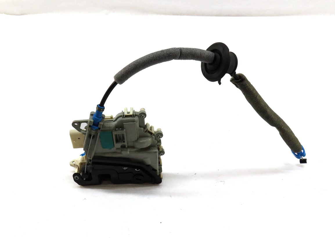 Thumbnail 3: 10-18 AUDI A3 A4 A8 Q3 Q5 S3 S4 SQ5 S8 (B8 D4 4H 8K 8R 8V) RIGHT REAR DOOR LATCH
