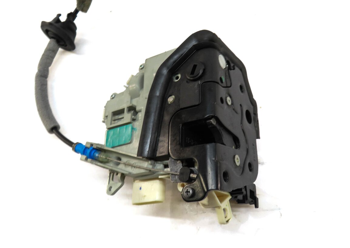 Thumbnail 4: 10-18 AUDI A3 A4 A8 Q3 Q5 S3 S4 SQ5 S8 (B8 D4 4H 8K 8R 8V) RIGHT REAR DOOR LATCH