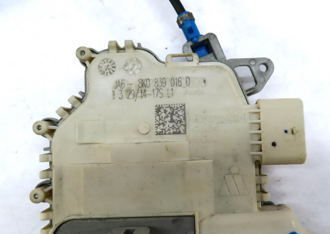 Thumbnail 6: 10-18 AUDI A3 A4 A8 Q3 Q5 S3 S4 SQ5 S8 (B8 D4 4H 8K 8R 8V) RIGHT REAR DOOR LATCH