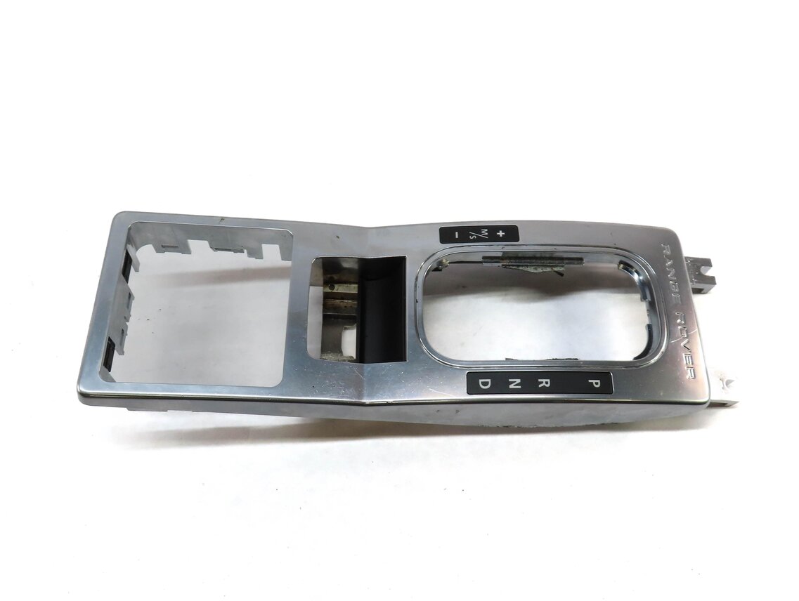 Thumbnail 3: 2012 RANGE ROVER SPORT (L320) CENTER CONSOLE GEAR SHIFT INDICATOR SURROUND TRIM