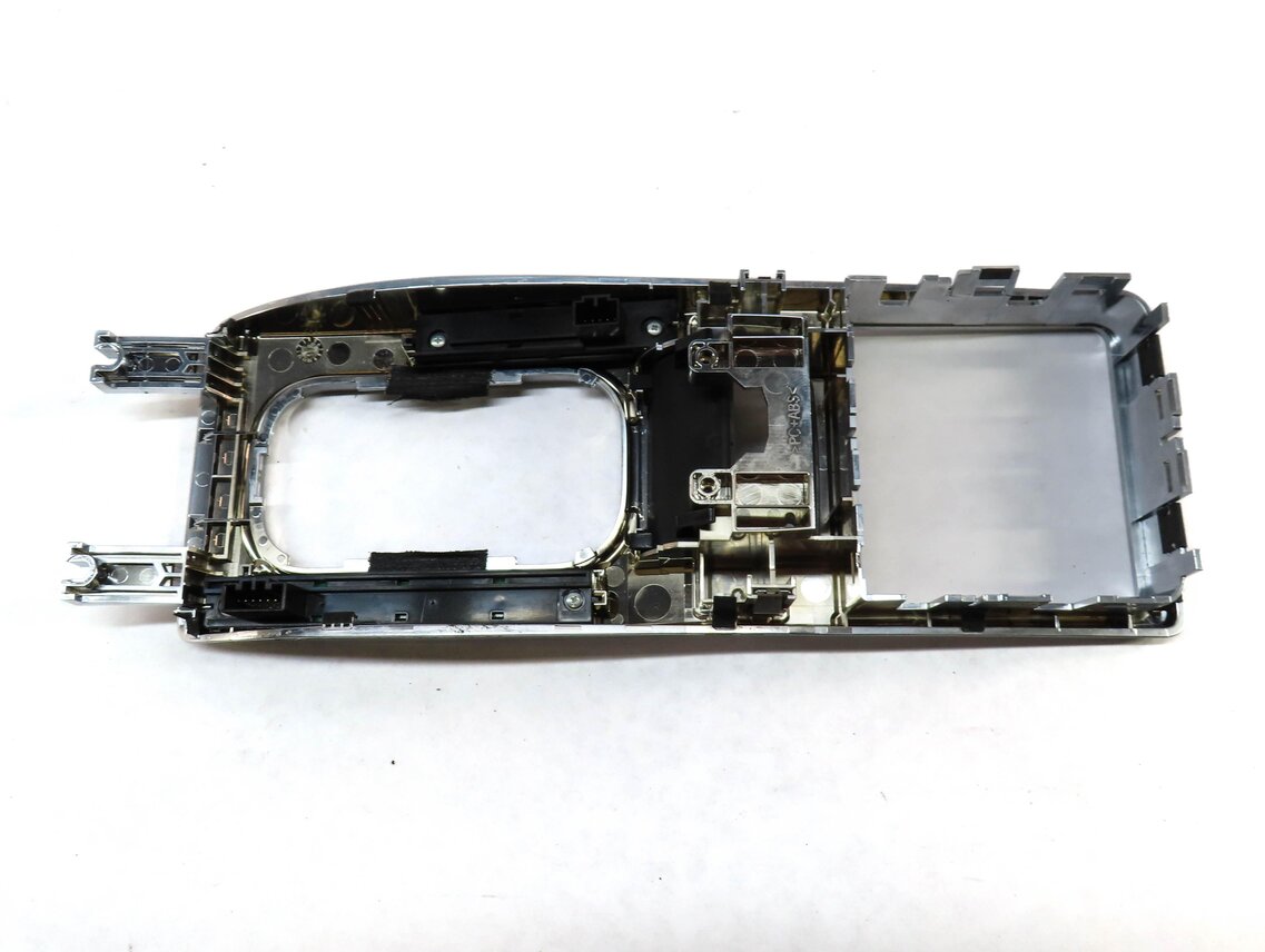 Thumbnail 5: 2012 RANGE ROVER SPORT (L320) CENTER CONSOLE GEAR SHIFT INDICATOR SURROUND TRIM