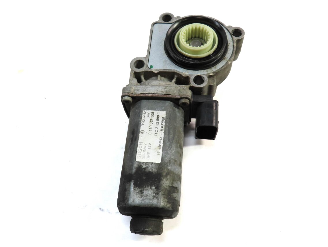 Thumbnail 2: 05-16 LR3 LR4 RANGE ROVER SPORT (L320 L322 L405 L494) TRANSFER CASE SHIFT MOTOR