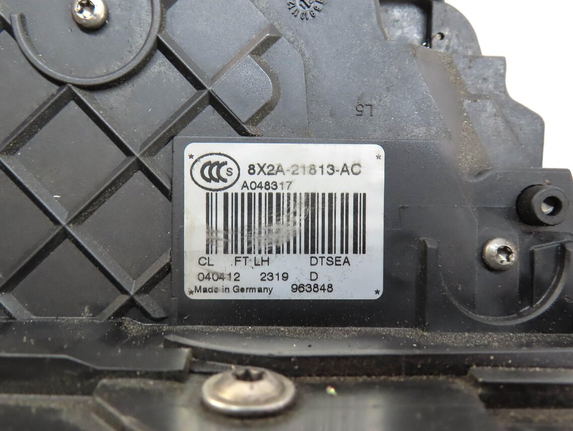 Thumbnail 6: 2010-2019 EVOQUE LR4 / RANGE ROVER SPORT (L320) LEFT FRONT PASSIVE DOOR LATCH