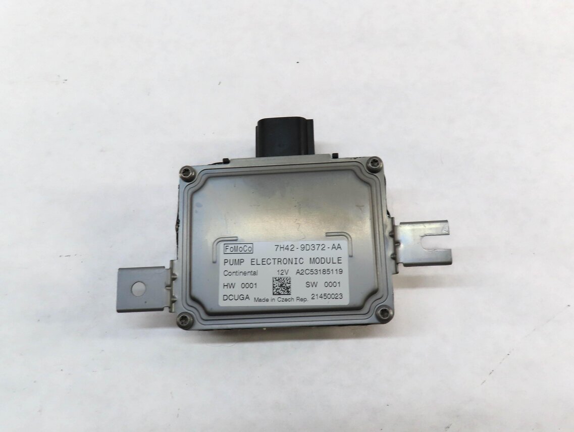 Thumbnail 4: 2010-2015 LR2 LR4 EVOQUE RANGE ROVER SPORT (L320 L538) FUEL PUMP CONTROL MODULE