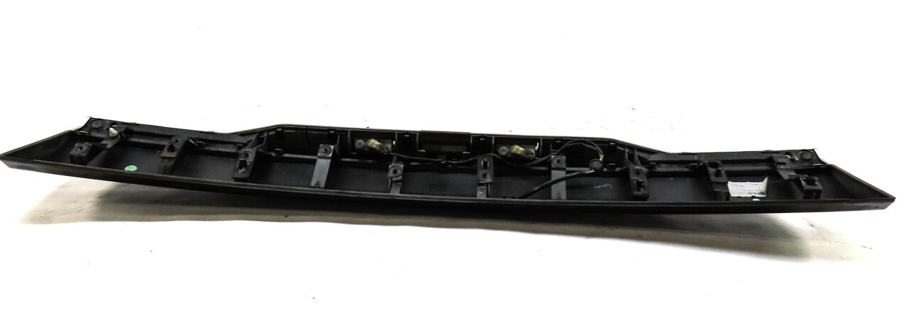 Thumbnail 5: 2012 RANGE ROVER SPORT L320 TRUNK HANDLE w/ TRIM & LICENSE PLATE LIGHTS (BLACK)