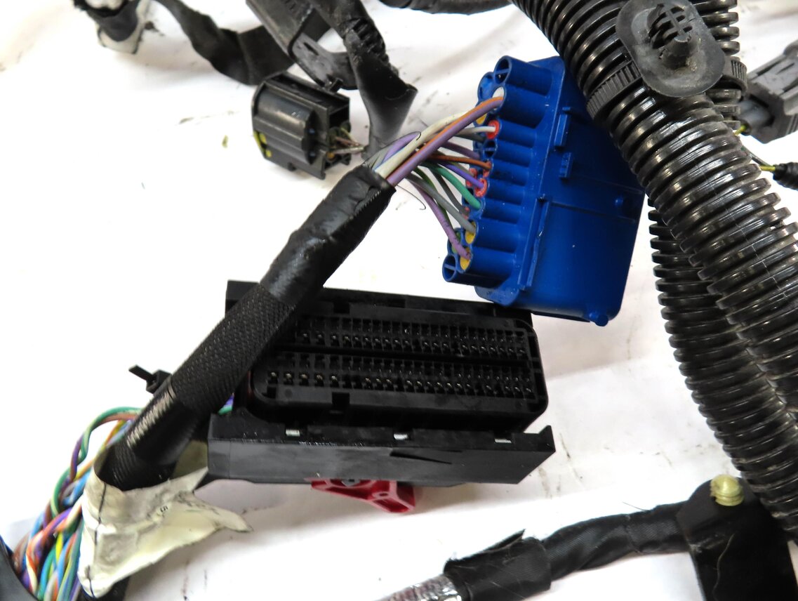 Thumbnail 5: 2012 RANGE ROVER SPORT (L320) 5.0L N.A. ENGINE WIRING WIRE HARNESS AH2312B637AF