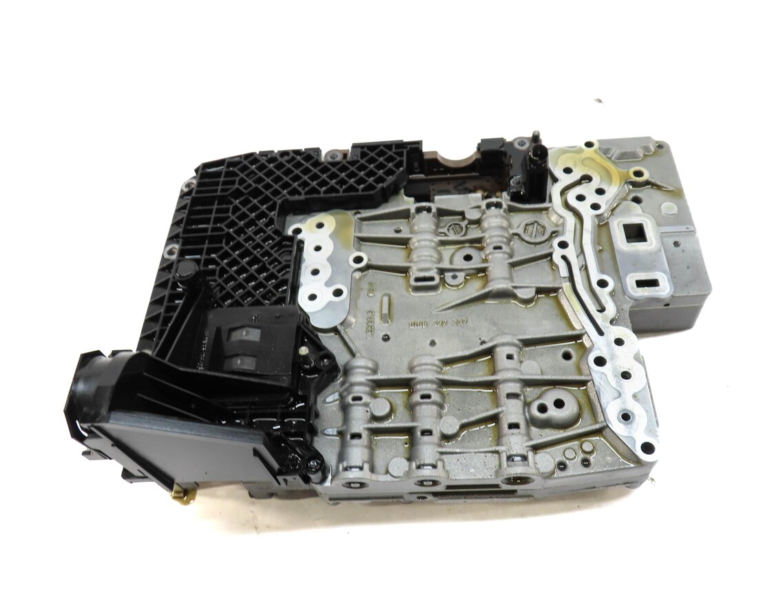 Thumbnail 2: 2012-2013 RANGE ROVER SPORT (L320 L322) A/T AUTOMATIC TRANSMISSION VALVE BODY