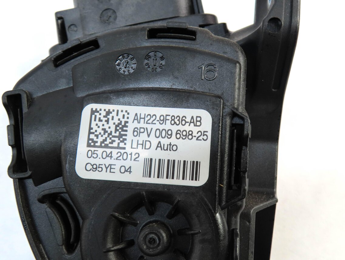 Thumbnail 6: 2012 RANGE ROVER SPORT (L320) FRONT LEFT FLOOR GAS PEDAL THROTTLE ACCELERATOR