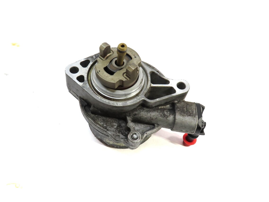 2010-2019 RANGE ROVER SPORT LR4 JAGUAR XE XF XK - 3.0L / 5.0L BRAKE VACUUM PUMP